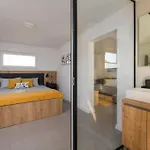 Rhea, Villa *
